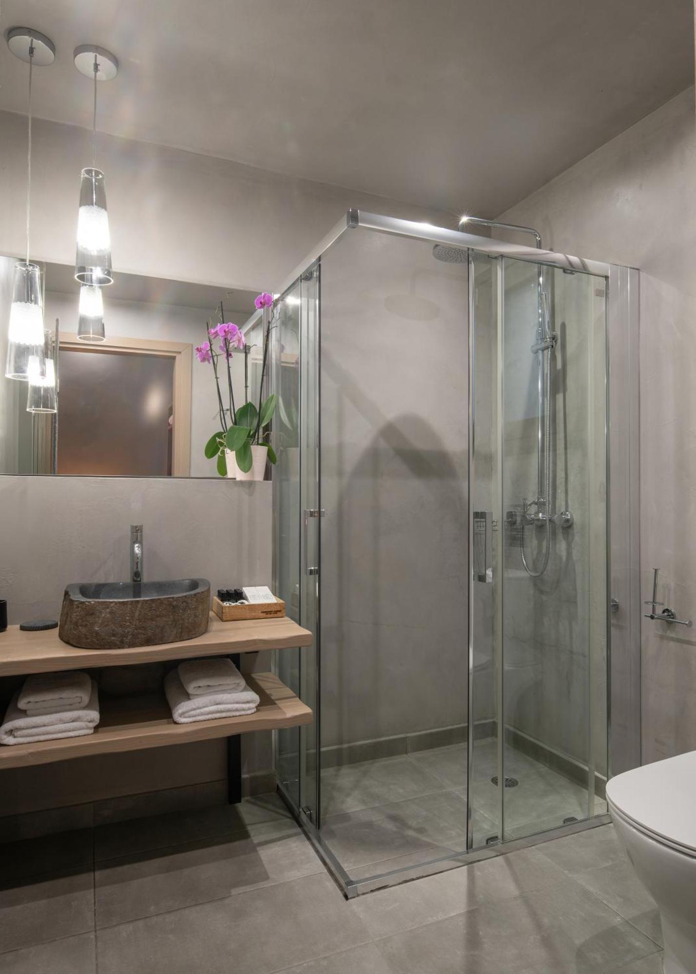 Evora Luxury Suites Mega Chorio Exterior photo