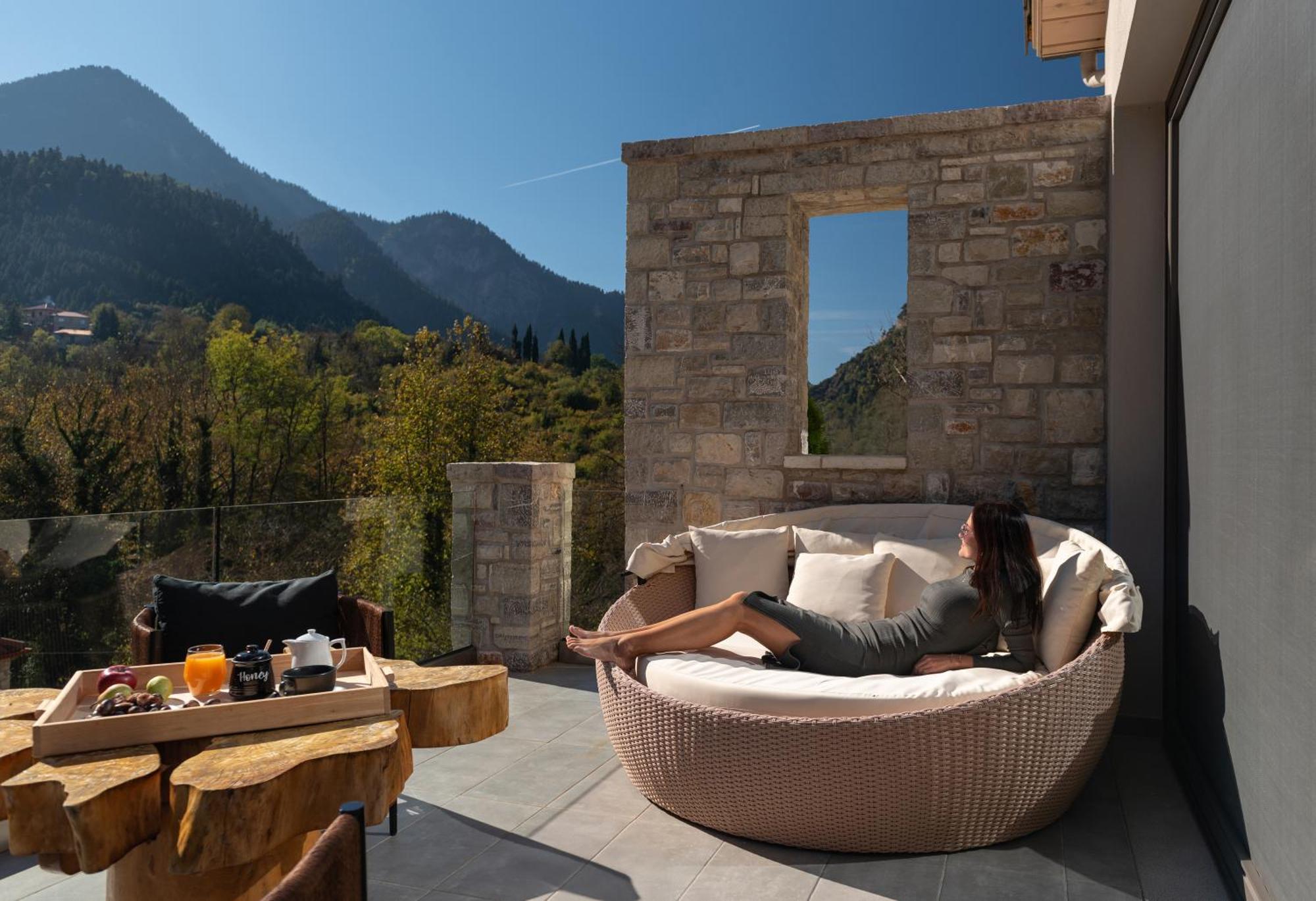 Evora Luxury Suites Mega Chorio Exterior photo